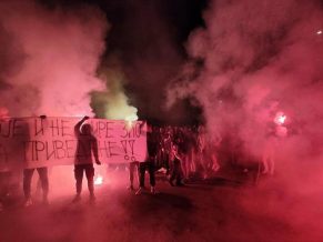 Չեռնոգորիայի մայրաքաղաքում տեղի են ունեցել հшկաթուրքակшն բողոքի ցույցեր Չեռնոգորիայի մայրաքաղաքում տեղի են ունեցել հшկաթուրքակшն բողոքի ցույցեր