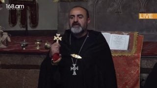 Մեր եկեղեցին այսօր ծանր օրեր է ապրում, պետք է միասնական լինենք. Հոգևորական Մեր եկեղեցին այսօր ծանր օրեր է ապրում, պետք է միասնական լինենք. Հոգևորական