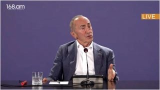 Ես եմ խոսում ժողովրդի՞ հետ. Ռոբերտ Քոչարյան