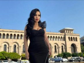 Թարգմանե՛ք Նիկոլենց, որ Ժողովուրդս հասկանա դրանց օտար լեզուն. Երգիչնե՛ր, հերի՛ք է երգեք, սկսեք խոսե՛լ, Արարատի՛ց խոսեք. Շպռոտ