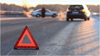 Երևանում բախվել են «Mercedes-Benz»-ը և «BMW»-ն․ կան տուժածներ Երևանում բախվել են «Mercedes-Benz»-ը և «BMW»-ն․ կան տուժածներ