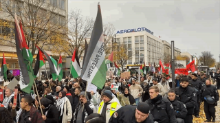 «Դադարեցրե՛ք Պաղեստինի օկուպացիան և ցեղասպանությունը Գազայում»․ Բեռլինում զանգվածային ցույցեր են
