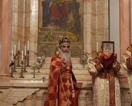 Անդրադարձ կատարենք մեր իրականությանը և կտեսնենք` ինչպե՛ս է մարտնչող տգիտության և ոգևորված հիստերիայի հենքի վրա փորձվում մեր հավատքն առ Քրիստոս. Սուրբ և Անմահ Պատարագ Մայր Աթոռ Սուրբ Էջմիածնում