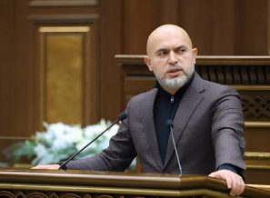 Ես նրանց մարդկայնորեն կներեի ամեն կոմպրոմատ, բայց այսօրվա դավաճանությունը չե՛մ ներելու. Արմեն Աշոտյան