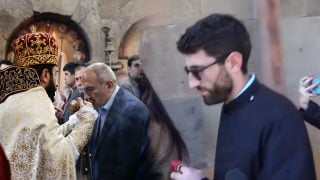 Դուք տեսնում եք` ես որտեղ եմ. Ստեփան Ասատրյանի եղբայր Անուշավան սարկավագը Մայր աթոռում է