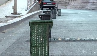 Երևանի քաղաքապետարանը հորդորում է չվճարել ապօրինի տեղադրված կանգնակներով զբաղեցված հատվածներում կայանելու համար