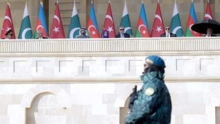 Դուբայի թագաժառանգը Էրդողանի ու Ալիևի հետ հետևել է Բաքվի զորահանդեսին