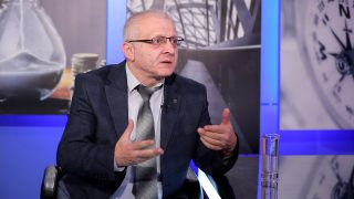 Իշխանությունը մտնում է Մայր Աթոռ. Սուրեն Սուրենյանց