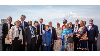 Գտնվելով Բաքվում` ես ավելի քան երբևէ ոգեշնչված եմ «Ավրորա» մրցանակի դափնեկիրներով և «Ավրորայի» ավելի լայն համայնքով՝ մարդկանցով. Ռուբեն Վարդանյան