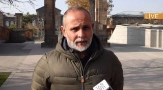 Պետք է համախմբված մնալ Վեհափառի շուրջ. պատարագի մասնակցած քաղաքացի