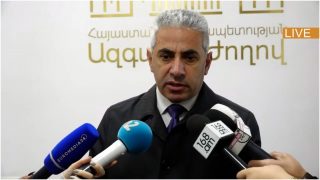 Չի պատասխանում․ եսիմ ուր ա գնացել թիթիզը․ Էդգար Ղազարյանը հենց ԱԺ-ից զանգահարում է ՄԻՊ գրասենյակ