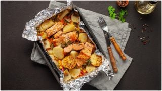 Մթերքներ, որոնք չի կարելի եփել փայլաթիթեղի մեջ