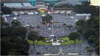 Հարյուր հազարավոր ֆիլիպինցիներ փողոց են դուրս եկել կոռուպցիոն սկանդալի պատճառով