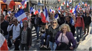 Փարիզում տեղի է ունեցել Մակրոնի և Ֆրանսիայի վարչապետի հրաժարականի պահանջով ցույց