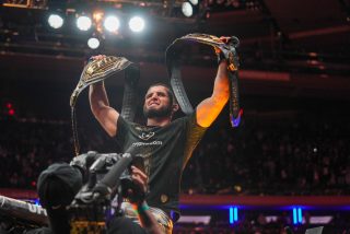 Իսլամ Մախաչևը նվաճեց կիսամիջին քաշային կարգի չեմպիոնի տիտղոսը