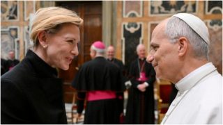 Հռոմի պապը հանդիպել է Հոլիվուդյան աստղերի հետ