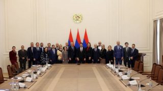 Դեսպանները փորձում են իրենց «փայը» ստանալ ՀՀ իշխանություններից․ «Հրապարակ»