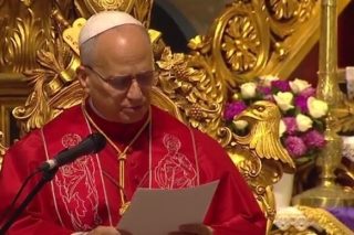 Հռոմի պապը Թուրքիա այցի վերջին օրն աղոթել է Հայ եկեղեցում և ողջույններ փոխանցել Կաթողիկոսին