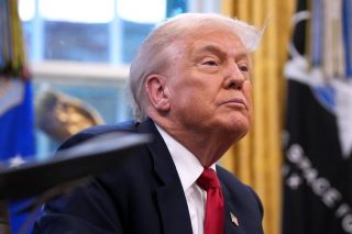 Պենտագոնի քարտուղար Փիթ Հեգսեթն ավելի վաղ հայտնել էր, որ միջադեպից հետո Թրամփը կարգադրել է մայրաքաղաք ուղարկել Ազգային գվարդիայի ևս 500 զինծառայողի։