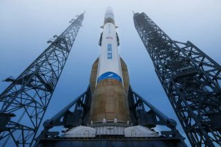 Blue Origin-ը հետաձգել է New Glenn ծանր հրթիռի առաջին կոմերցիոն մեկնարկը