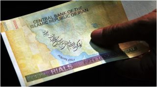 Իրանի նախագահը հրամանագիր է ստորագրել արժույթի անվանական արժեքի վերաբերյալ