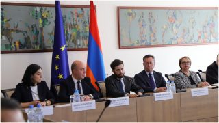 ՀՀ ԱԳ փոխնախարարն ու Հայաստանում հավատարմագրված ԵՄ երկրների դեսպանները քննարկել են վիզաների ազատականացման գործողությունների ծրագրի իրականացումը