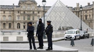 Լուվրից գողացված զարդերը փորձել են վաճառել. լրատվամիջոցներ Լուվրից գողացված զարդերը փորձել են վաճառել. լրատվամիջոցներ