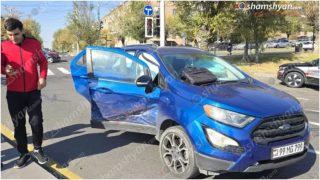 Հալաբյան-Արզումանյան փողոցների խաչմերուկում բախվել են «Ford»-ը և «Opel»-ը․ կան տուժածներ Հալաբյան-Արզումանյան փողոցների խաչմերուկում բախվել են «Ford»-ը և «Opel»-ը․ կան տուժածներ