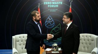 Պապոյանը Թուրքիայի գյուղատնտեսության և անտառտնտեսության նախարարի հետ Ստամբուլում քննարկել է Կարս-Գյումրի երկաթուղային հաղորդակցության վերաբացման հնարավորությունները