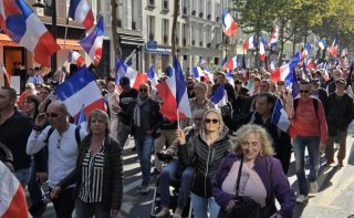 Փարիզում տեղի է ունեցել Մակրոնի և Ֆրանսիայի վարչապետի հրաժարականի պահանջով ցույց