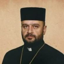 Ես կանգնած եմ Գարեգին Բ. Վեհափառ Հայրապետի և հալածեալ հոգևորական հայրերի կողքին. Սերոբ քահանա Ազարյան