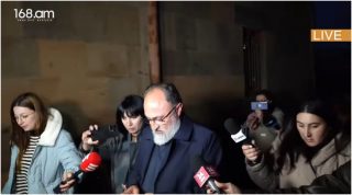 Արտակ եպիսկոպոսը Ժողովից լուռ հեռացավ