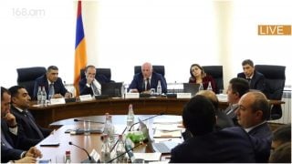 Եկեք անցնենք բուն աշխատանքային ընթացքին. Ոստիկանները դուրս եկան