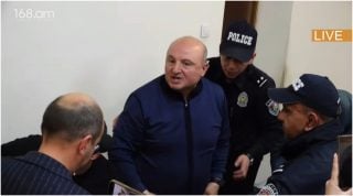 Տեսակի կռիվ է, ազգասեր հայերը պիտի պայքարեն. հոր ու տղու նստեցրել են, ոչինչ. Վարդան Ղուկասյան