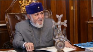 Ամենայն Հայոց Կաթողիկոսը մեկնել է Հնդկաստան