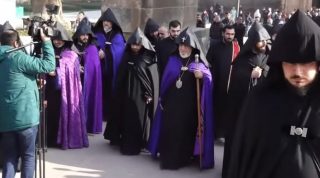 ՎԵՀԱՓԱՌ ՏԵՐԸ…