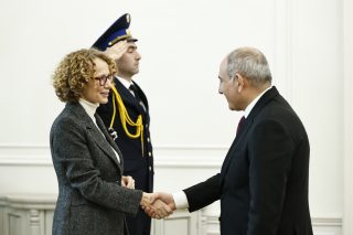 ՀՀ-ն կարևորում է ՆԱՏՕ-ի հետ փոխգործակցությունը՝ ի նպաստ տարածաշրջանում անվտանգության և կայունության օրակարգի առաջմղման. Փաշինյանը՝ ՆԱՏՕ-ի գլխավոր քարտուղարի տեղակալին