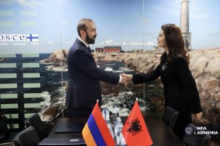 Հայաստանի և Ալբանիայի ԱԳ նախարարները քննարկել են տնտեսական, նորարությունների և այլ ոլորտներում համագործակցության ներուժի արդյունավետ իրացումը