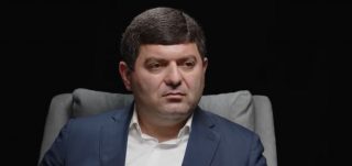 Դավիթ Համբարձումյանի նկատմամբ կատարվում է ևս մեկ օրենքի բացահայտ և կոպտագույն խախտում՝ կապված նրա կալանքի հետ. Տիգրան Աթանեսյան