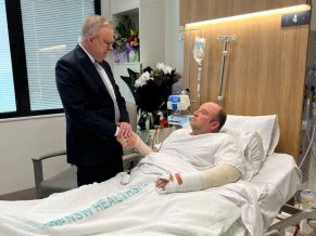 «Դու հերոս ես».  Ավստրալիայի վարչապետը տեսակցել է ահաբեկչին վնասազերծած տղամարդուն