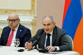 Փաշինյանը հանդիպում է ունեցել Սանկտ Պետերբուրգի հայ համայնքի ներկայացուցիչների հետ. Կառավարություն