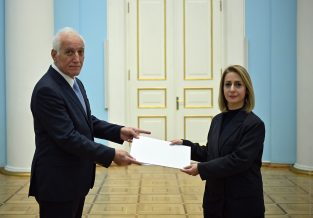 ՀՀ-ում Լիբանանի նորանշանակ դեսպանն իր հավատարմագրերն է հանձնել նախագահին