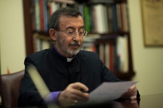 Հայաստանում եկեղեցի-պետություն հարաբերությունները պահանջում են պարզաբանում, ոչ թե ընդհարում. Խաժակ Արքեպիսկոպոս Պարսամյան