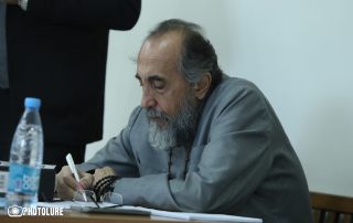 Սիրելի՛ հավատավորներ, տարեմուտի ձեր աղոթքներում հիշեք նաեւ ինձ․ Միքայել Սրբազան