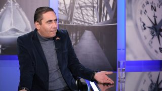 «Եթե իշխանության ներկայացուցիչներից լսեք, որ իրենք «թունդ» հավատացյալ են դարձել, ասեք հետևալ բառերը՝ Ղազանչեցոց, Դադիվանք, Կանաչ Ժամ, Գանձասար…». Արման Աբովյան