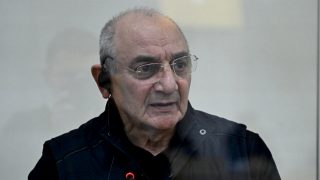 Բակո Սահակյանը Բաքվում հայտարարել է՝ «դատաքննության սկզբից փաստաբանիս ասել եմ, որ Շուշիի գործողություններին իմ մասնակցության էպիզոդը չեմ թաքցնելու դատարանում»