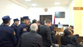 Լարված իրավիճակ դատարանում՝ Ազատի հրդեհի գործով Եղիշե Հակոբյանի կալանքի ժամկետը 3 ամսով երկարաձգվեց