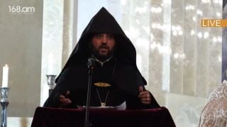 Աղոթք բարձրացվեց կալանավորված հոգևորականների, Սամվել Կարապետյանի ու բոլոր քաղբանտարկյալների համար, հավատարմության խոսք հղվեց առ Գարեգին Վեհափառ