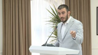 Ժողովո՛ւրդ ջան, սա գողություն է, հետ կանգնեք, երևանցիներին եք վնասում. Սամվել Հակոբյան