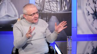 Հայոց հոգևոր ամրոցի բանալիները Փաշինյանին հանձնող է եղել. Փաշինյան-Բենթլի Սամո դուետ ենք տեսնում.